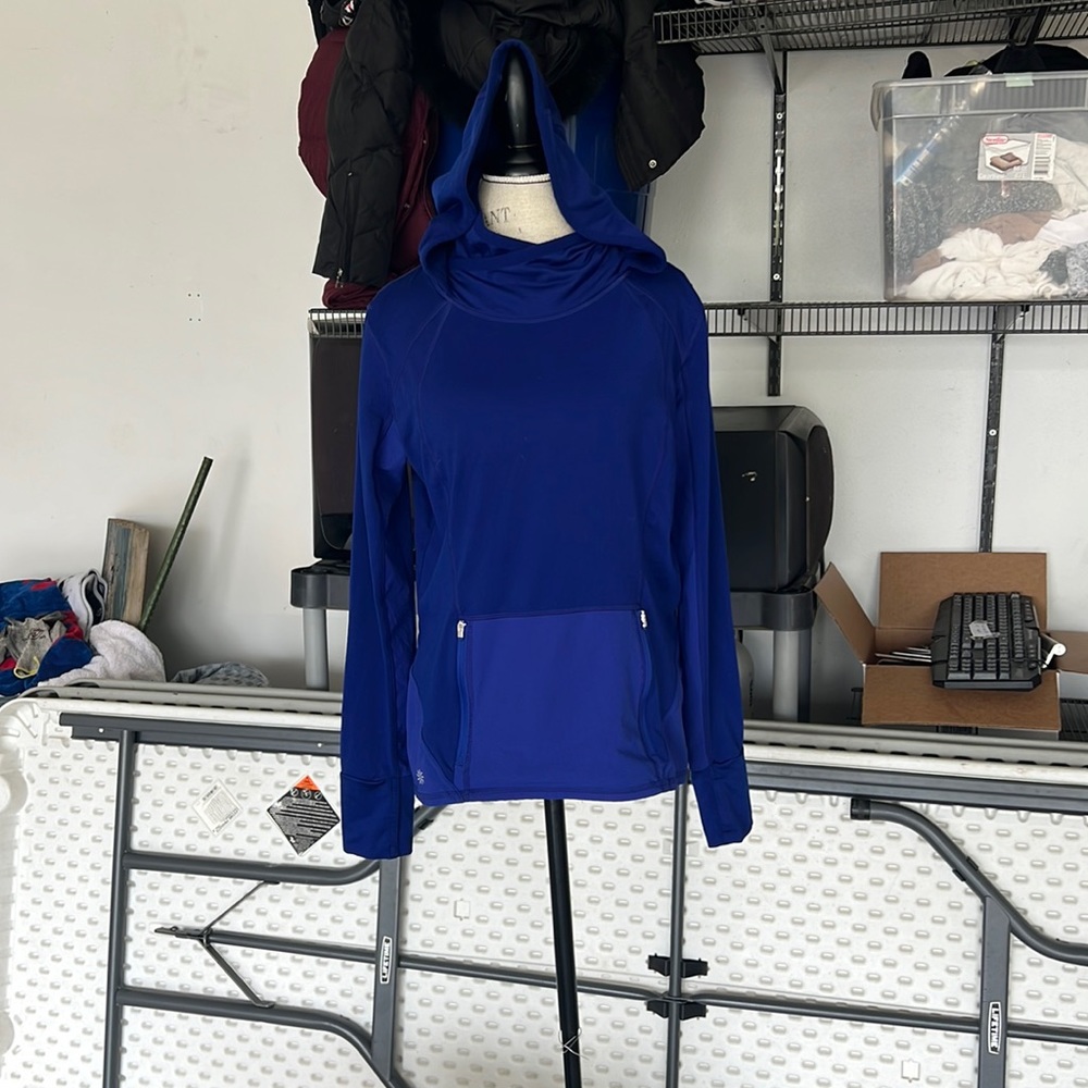 Athleta hooded sweatshirt. Great condition only worn 2 times